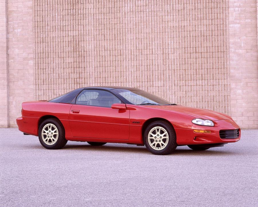  Chevrolet Camaro 1998 года  (фото 42 из 75)